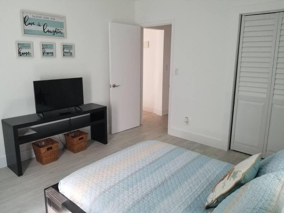 My Lovely Home In Miami 15 Minutes From The Beach Екстериор снимка