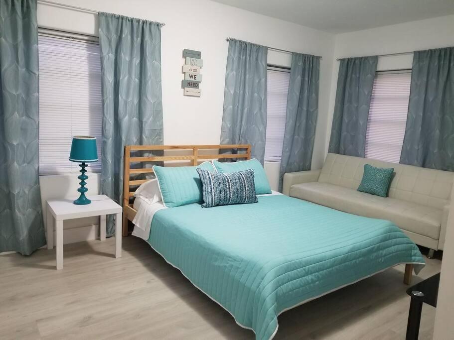 My Lovely Home In Miami 15 Minutes From The Beach Екстериор снимка