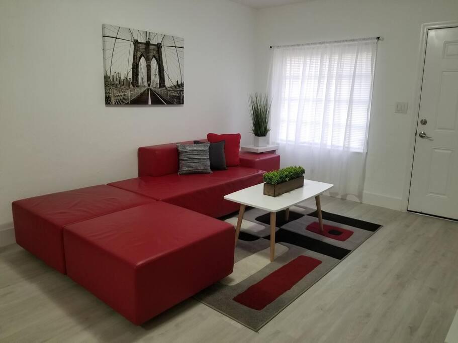 My Lovely Home In Miami 15 Minutes From The Beach Екстериор снимка
