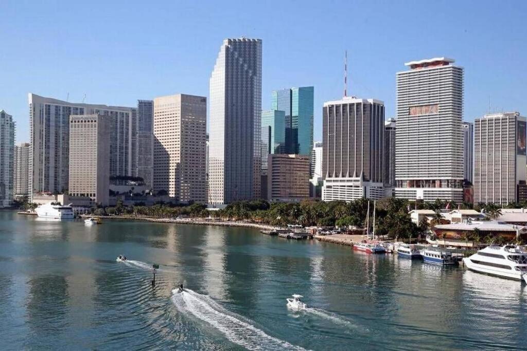 My Lovely Home In Miami 15 Minutes From The Beach Екстериор снимка